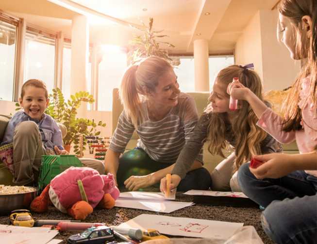 Why Parents Choose Hire a Nanny Dubai Services via Yaya Middle East